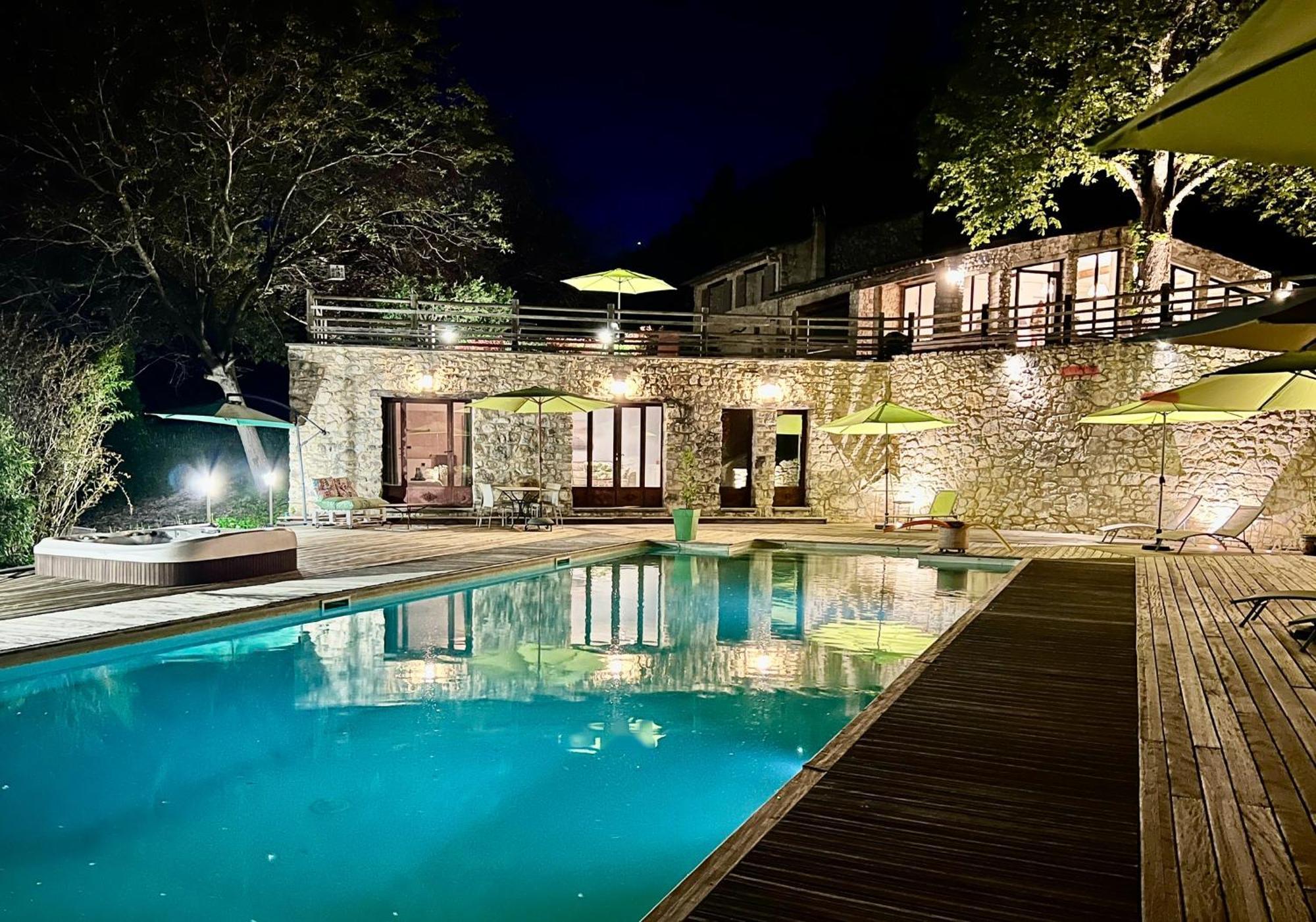 Gite Nature En Luberon Cereste Екстер'єр фото