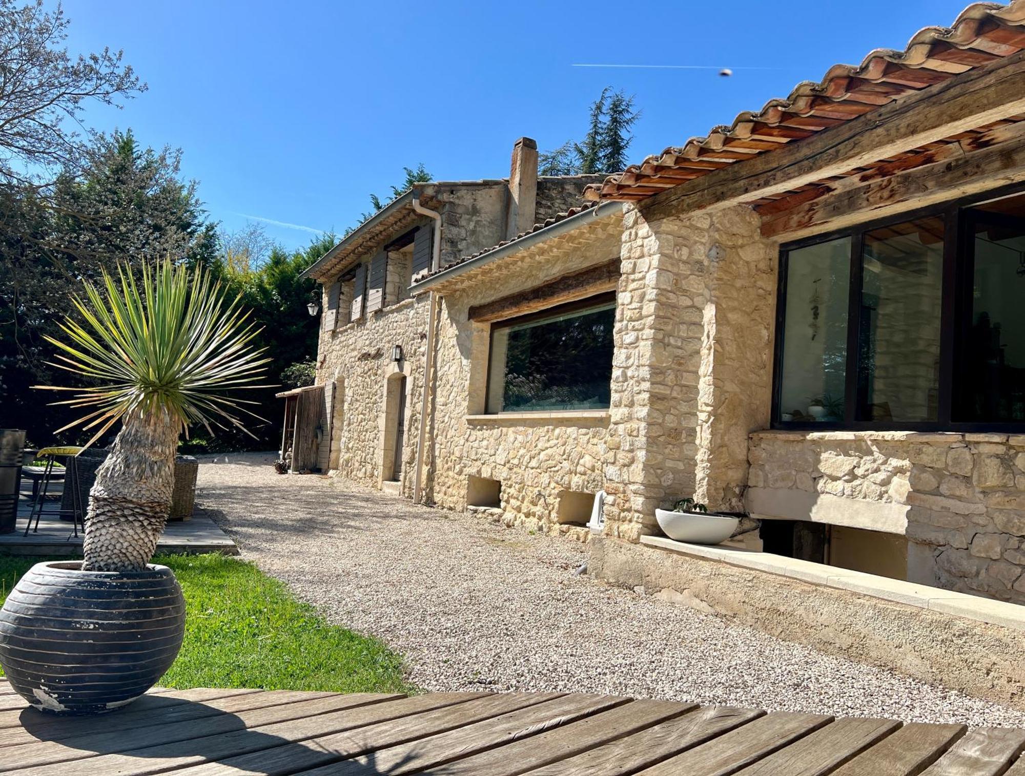 Gite Nature En Luberon Cereste Екстер'єр фото